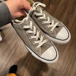 Converse | size 6 womens